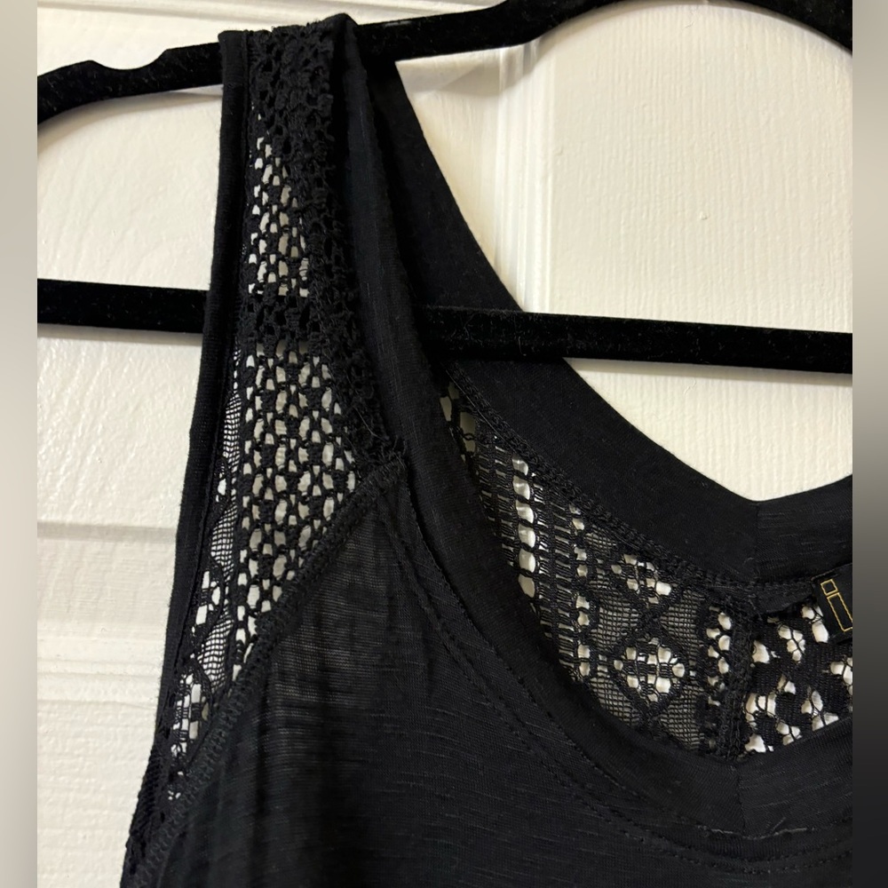 Tank top - Picture 2 of 4